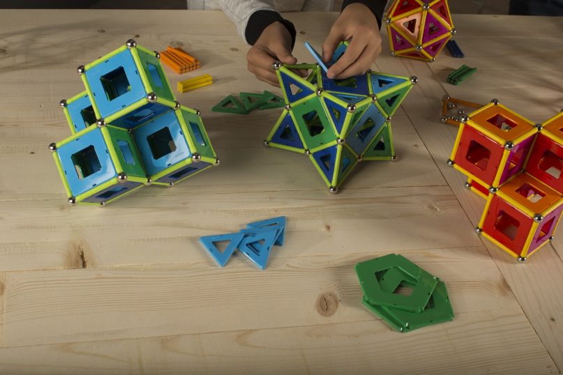 Geomag Classic Encourages Creativity